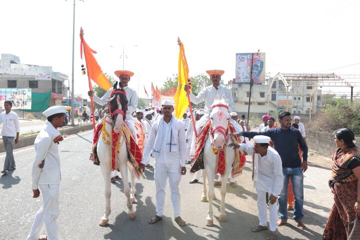 पालखीचा परभणीतील आजचा पहिला मुक्काम हा श्रीक्षेत्र त्रिधरा येथे आहे.