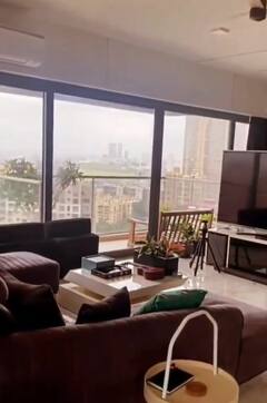 Shaheer Shaikh के घर का कोना-कोना है बेहद खूबसूरत, टेरेस से लेकर बेडरूम तक एक्टर ने दिखाई अपने लग्जरी अपार्टमेंट की झलकियां