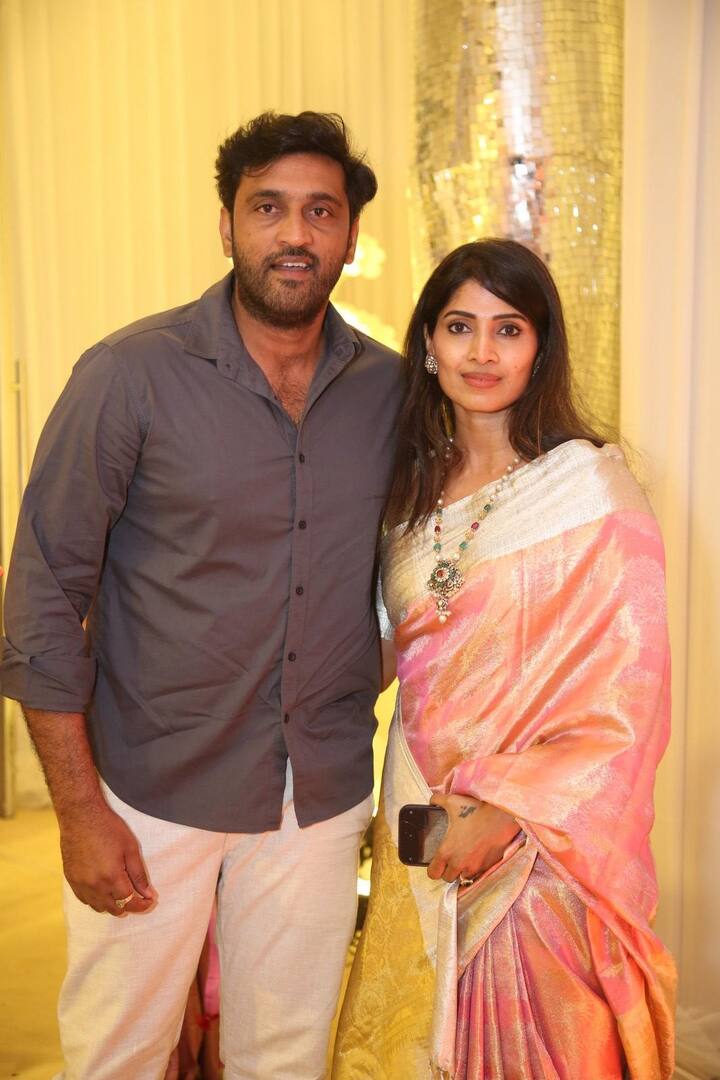 అట్టహాసంగా శర్వానంద్- ర‌క్షిత రిసెప్షన్ వేడుక
