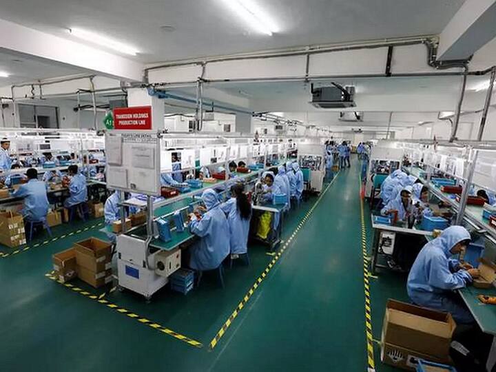 India becomes second largest mobile manufacturer globally: Report Largest Mobile Manufacturer: இன்னும் சீனா மட்டுமே பாக்கி..! 200 கோடி, செல்போன் தயாரிப்பில் உலகளவில் 2-வது இடம்பிடித்த இந்தியா