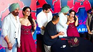 अनिल शर्मा दिग्दर्शित 'गदर 2' या सिनेमात सनी देओल, अमीषा पटेल आणि उत्कर्ष शर्मा मुख्य भूमिकेत दिसणार आहेत.