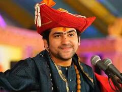 पंडित धीरेंद्र शास्त्री की दिल्ली में एंट्री से गदगद हुए BJP नेता, कथा में भीड़ जुटाने के लिए इस खास तरह से कर रहे प्रमोशन