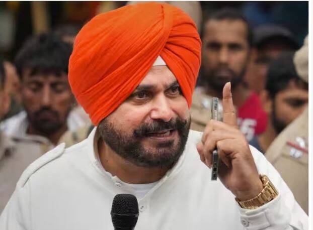 after sher now the politics of punjab has stopped on shayari now navjot singh sidhu taunt bhagwant mann Punjab Politics: 'ਸ਼ੇਰ' ਤੋਂ ਬਾਅਦ 'ਸ਼ਾਇਰੀ' 'ਤੇ ਆਈ ਪੰਜਾਬ ਦੀ ਸਿਆਸਤ! ਹੁਣ ਸਿੱਧੂ ਨੇ ਕਿਹਾ - 'ਕਿਆ ਹੁਆ ਤੇਰਾ ਵਾਅਦਾ'