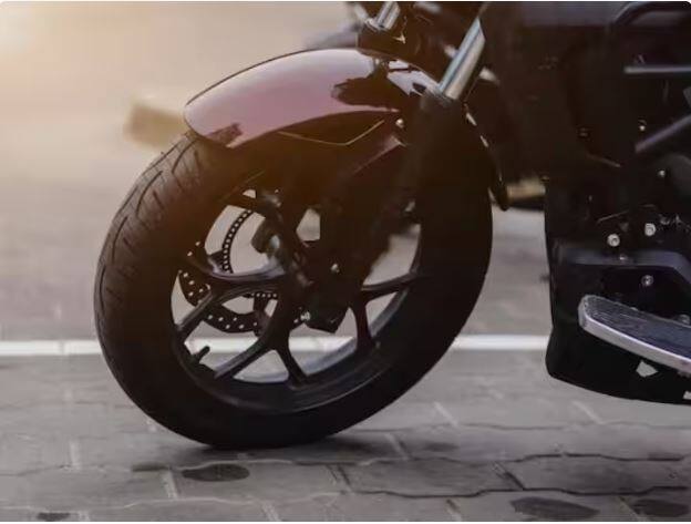 bike alloy wheels see the major disadvantages of alloy wheels in bike Bike Alloy Wheels: ਬਾਈਕ 'ਚ ਅਲਾਏ ਵ੍ਹੀਲ ਲਗਾਉਣ ਦੇ ਇਹ ਹਨ ਵੱਡੇ ਨੁਕਸਾਨ, ਜਾਣੋ ਪੂਰੀ ਜਾਣਕਾਰੀ