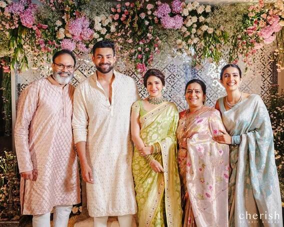Pawan Kalyan At Varun Tej Lavanya Engagement : అబ్బాయ్ ఎంగేజ్‌మెంట్‌లో బాబాయ్ పవర్‌ఫుల్ ఎంట్రీ - పవన్, చరణ్ ఫోటోలు చూశారా?