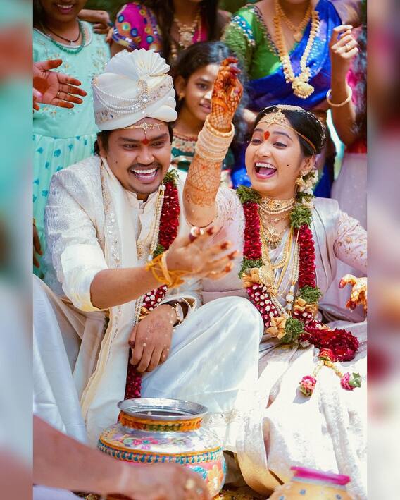 Kevvu Karthik Marriage: మూడు ముళ్ళ బంధంతో ఒక్కటైన కెవ్వు కార్తీక్- శ్రీలేఖ