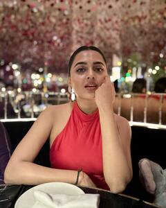 Tejasswi Prakash Shares Birthday Celebrations Pics With Karan Kundrra & Her Family