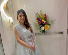 Nia Sharma Inside Home: बेहद खूबसूरत है टीवी की ग्लैम गर्ल निया शर्मा का ड्रीम हाउस, यहां देखिए लिविंग से लेकर मंदिर तक की तस्वीरें