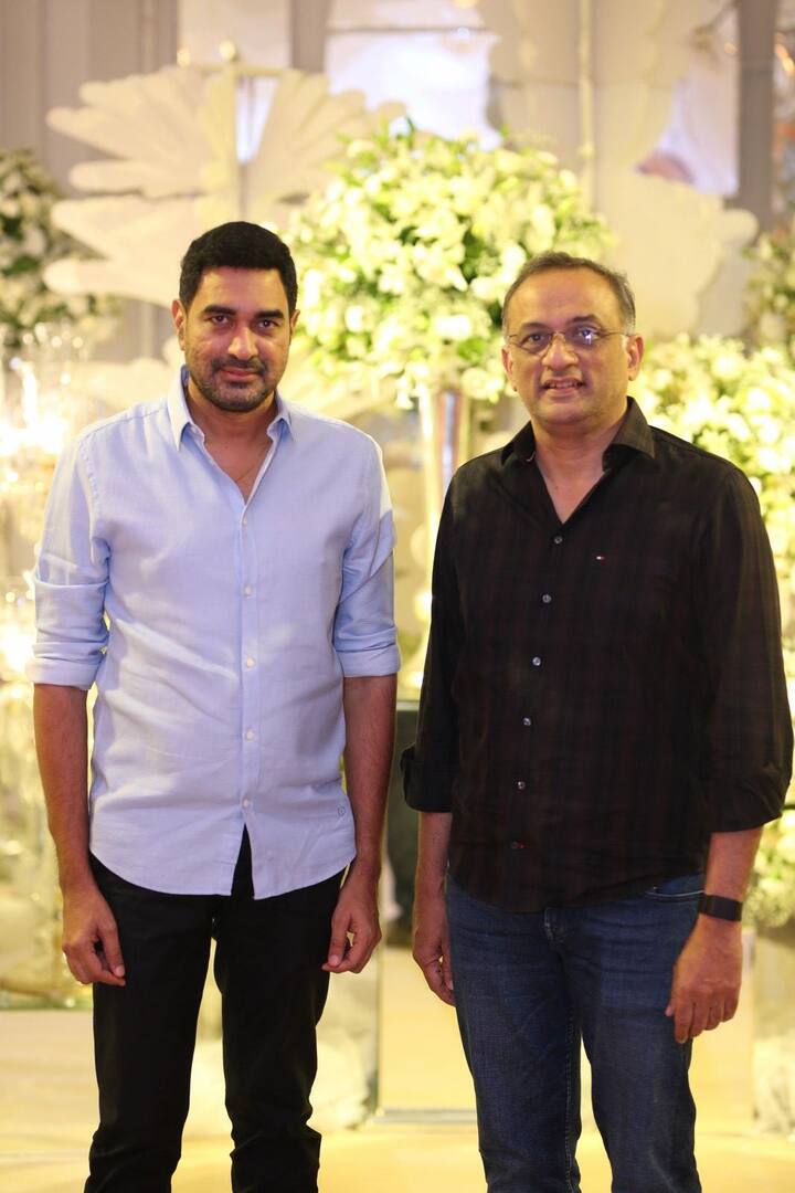 ర‌క్షిత‌ మాజీ మంత్రి, స్వర్గీయ బొజ్జల గోపాలకృష్ణ రెడ్డి మనవరాలు. హైకోర్టు లాయర్ మధుసూధనా రెడ్డి కూతురు.