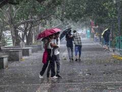 Weather Today:  कहीं तूफान, कहीं मानसून तो कहीं हीटवेव का अलर्ट, तस्वीरों में देखें कहां कैसा है मौसम का हाल