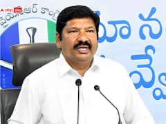 నేను చూడలా- నేను వినలా..! హాట్ టాపిక్ గా మంత్రి జోగి రమేష్ కామెంట్స్