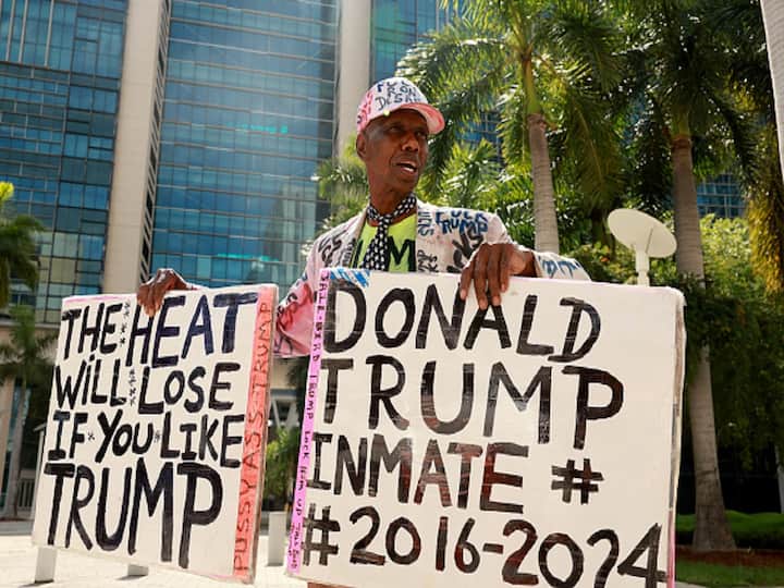 Trump was charged with 37 counts, including willfully withholding national defence information, conspiracy to obstruct justice, corruptly concealing documents, and making false statements. (Image Source: Getty)