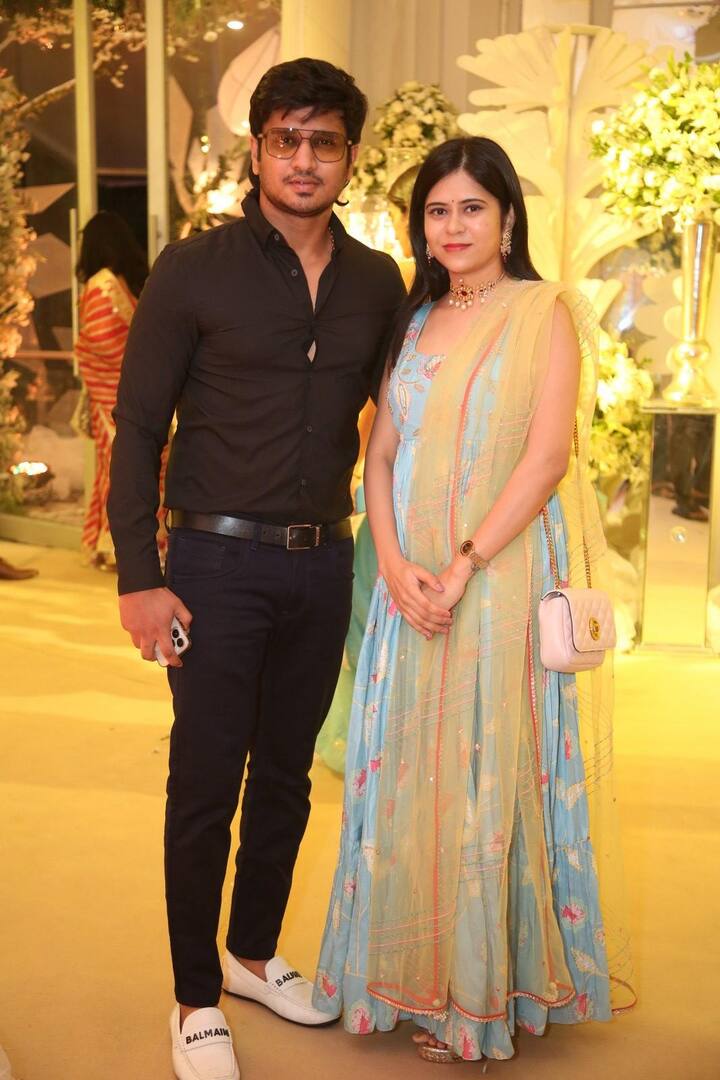 అట్టహాసంగా శర్వానంద్- ర‌క్షిత రిసెప్షన్ వేడుక