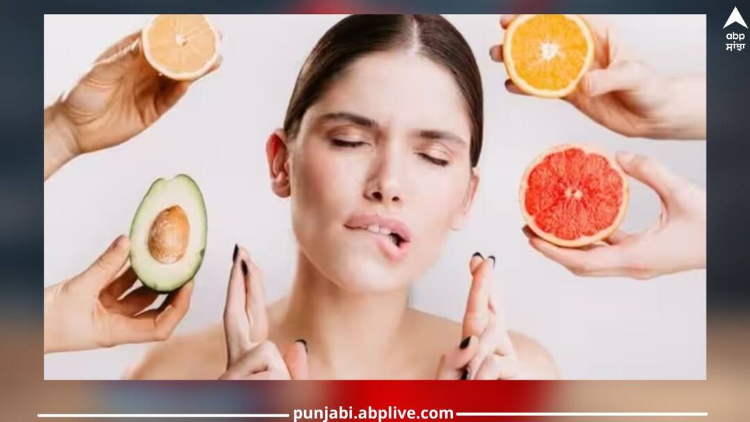 ਸਿਰਫ ਬਿਊਟੀ ਪ੍ਰੋਡਕਟਸ ਲਗਾਉਣ ਨਾਲ ਨਹੀਂ ਵਧੇਗੀ ਖੂਬਸੂਰਤੀ…ਜੇ ਨਿਖ਼ਾਰ ਚਾਹੀਦਾ ਹੈ ਤਾਂ ਖਾਓ ਇਹ ਚੀਜ਼ਾਂ skin-care-tips-best-foods-for-healthy-and-glowing-skin ਸਿਰਫ ਬਿਊਟੀ ਪ੍ਰੋਡਕਟਸ ਲਗਾਉਣ ਨਾਲ ਨਹੀਂ ਵਧੇਗੀ ਖੂਬਸੂਰਤੀ…ਜੇ ਨਿਖ਼ਾਰ ਚਾਹੀਦਾ ਹੈ ਤਾਂ ਖਾਓ ਇਹ ਚੀਜ਼ਾਂ