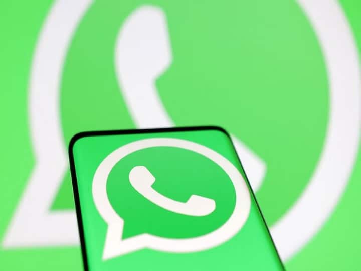 Whatsapp to release new interface for group settings screen on iOS soon iOS पर ग्रुप सेटिंग स्क्रीन के लिए नया इंटरफेस रिलीज करेगा Whatsapp