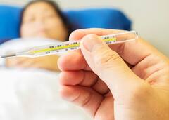 Home Remedies for Fever: ਤੁਹਾਡੀ ਰਸੋਈ 'ਚ ਮੌਜੂਦ ਬੁਖਾਰ ਦਾ ਇਲਾਜ, ਜਾਣ ਕੇ ਹੋ ਜਾਓਗੇ ਹੈਰਾਨ