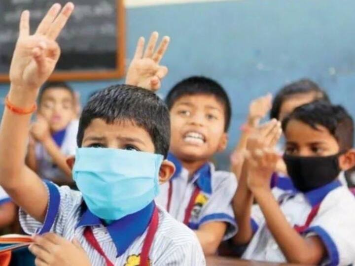 Chhattisgarh News: नए सेशन में मान्यता पाने के लिए स्कूल संचालकों की 'परेड', इन 32 बिंदुओं का करना होगा पालन Balrampur Ramanujganj Private schools are applying for renewal of registration in Chhattisgarh ann Chhattisgarh News: नए सेशन में मान्यता पाने के लिए स्कूल संचालकों की 'परेड', इन 32 बिंदुओं का करना होगा पालन