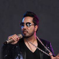 Mika Singh Net Worth: प्राइवेट जेट...लग्जरी कारें कुछ ऐसी है सुरों के बादशाह मीका सिंह की लैविश लाइफ, नेटवर्थ जान खो बैठेंगे होश