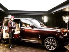 Rolls Royce Matching Turban: भारतीय मूल के इस आदमी ने पगड़ी के मैचिंग कलर के मुताबिक रखी है 15 रोल्स रॉयस, देखें तस्वीरें