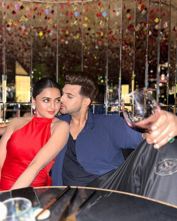 तेजस्वी प्रकाशचं बर्थ-डे सेलिब्रेशन