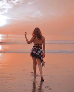 पैसों के लिए रूसी लड़के संग की पार्टी, नेशनल टीवी पर किया था प्यार का इजहार, 'कच्चा बादाम' गर्ल की कॉन्ट्रोवर्शियल लव लाइफ