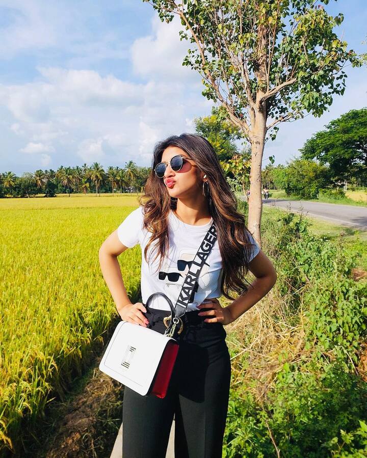 ‘కిస్’ అనే కన్నడ మూవీతో ఇండస్ట్రీలోకి అడుగుపెట్టింది.