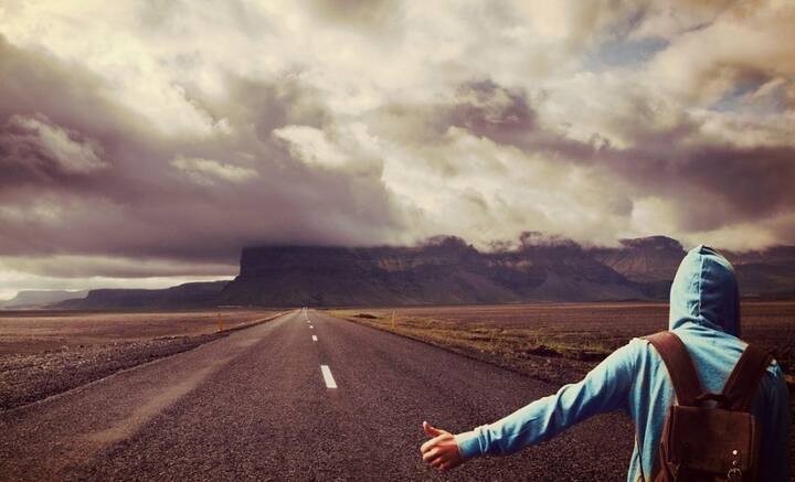 কথায় কথায় অতীতের প্রসঙ্গ উঠে আসতেই পারে। তাই বলে পুরনো ঝগড়া, অশান্তির কাসুন্দি নতুন করে খুলে বসার কারণ নেই। বরং পরিণত আচরণ বজায় রাখুন। অতীত ভুলে এগোন ভবিষ্যতের দিকে। তাতে দু’জনেরই মঙ্গল।