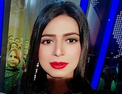 ये है PAK की पहली Transgender न्यूज एंकर, खूबसूरती में वहां की हीरोइनों पर भी भारी, देखें PHOTOS