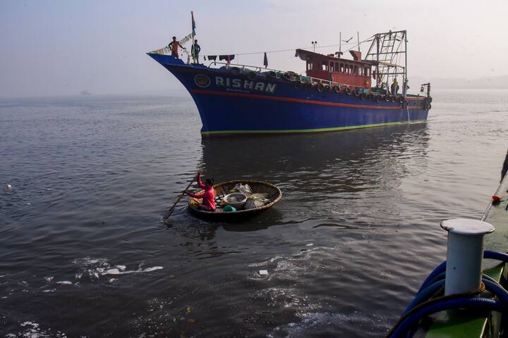 केरळमध्ये (Kerala) दाखल झालेला पाऊस हळूहळू पुढे सरकत आहे. महाराष्ट्राला (Maharashtra) पावसाची प्रतीक्षा लागली असून ही प्रतीक्षा लवकरच संपणार आहे.