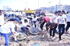 Aditya Thackeray Birthday : आदित्य ठाकरेंच्या वाढदिवसानिमित्त खास उपक्रम, वर्सोवा समुद्रकिनाऱ्यावर स्वच्छता मोहीम