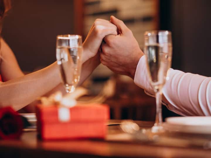 इन 10 Dating Apps पर सबसे ज्यादा एक्टिव हैं भारतीय