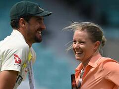 WTC Final: फाइनल मुकाबले में जीत के बाद पत्नी एलिसा हीली के साथ मैदान पर जश्न मनाते दिखे मिचेल स्टार्क, देखिए फोटो