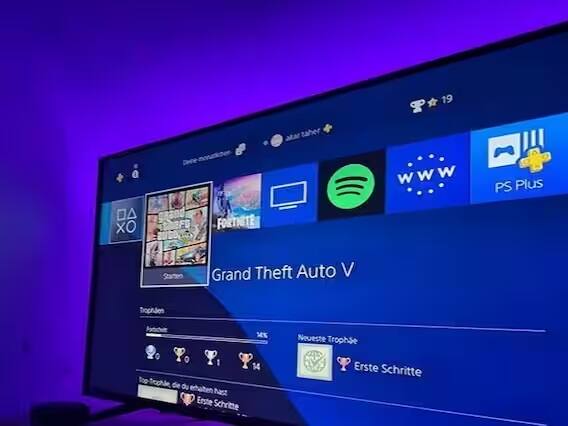 આ 14 બીટામાં ગૂગલ ટીવી લૉન્ચર હેડફોન્સ ઓપ્શન પ્રદર્શિત કરતું દેખાય છે જે દેખીતી રીતે કેટલાક ઇન-ઇયર અથવા ઓવર-ઇયર લિસનિંગ ડિવાઇસને આસાનીથી ઉપલબ્ધ કરે છે.