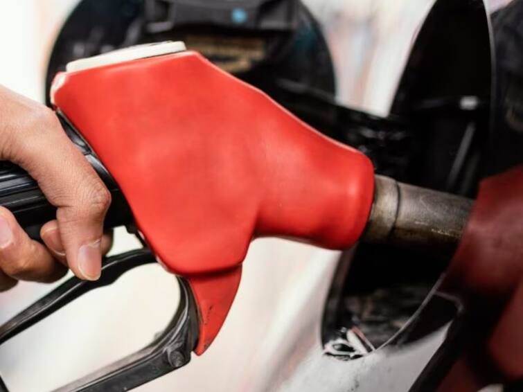 Petrol Diesel Prices Another blow to inflation, Punjab government increased VAT on petrol-diesel పెట్రోల్‌ డీజిల్‌పై వ్యాట్ పెంచిన ప్రభుత్వం, ఇకపై మరింత భారం