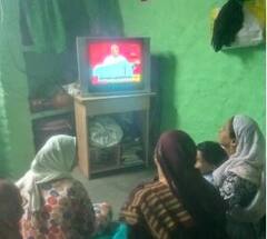 आडम मास्तरांची क्रेझ, सोलापुरातील अशोक चौकात प्रोजेक्टर लावून नागरिकांनी बघितला माझा कट्टा