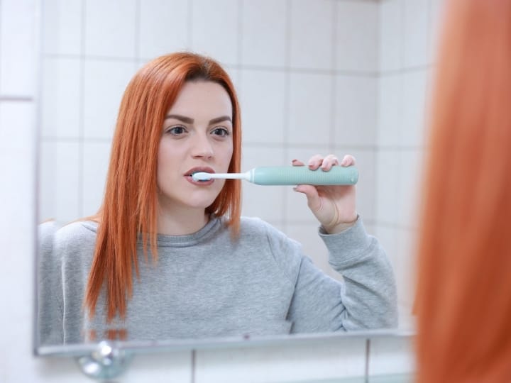 पहले जब टूथपेस्ट नहीं था तो लोग अपने दांत कैसे साफ करते थे?