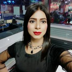 ये है PAK की पहली Transgender न्यूज एंकर, खूबसूरती में वहां की हीरोइनों पर भी भारी, देखें PHOTOS