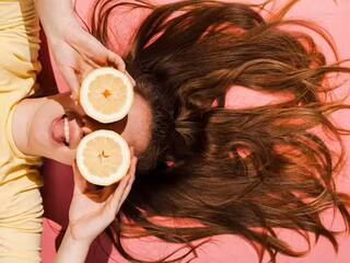 Hair Tips : सुंदर आणि मुलायम केसांसाठी ट्राय करा हेअर डिटाॅक्स, एका वापरात मिळेल रिझल्ट