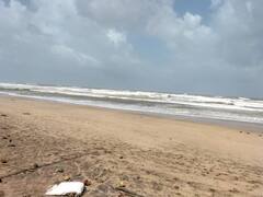 GanpatiPule:  रत्नागिरीत समुद्राला उधाण; अजस्त्र लाटांनी समुद्रकिनारी दाणादाण, गणपतीपुळे समुद्रकिनारा पर्यटकांसाठी बंद