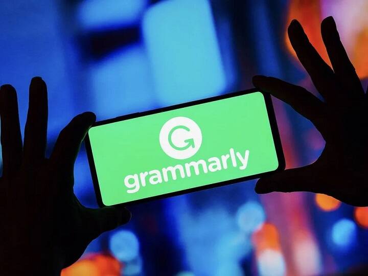 Grammarly: यह एक ऐसा एआई टूल है जिससे आप रोजमर्रा की राइटिंग में वर्तनी, व्याकरण और बहुत कुछ की जांच कर सकते हैं. यह टूल बेहद उपयोगी है. GrammarlyGO जो अभी भी बीटा में है, लेकिन इस्तेमाल के लिए उपलब्ध है. आप इस टूल का इस्तेमाल टेक्स्ट क्रिएट करने में कर सकते हैं.
