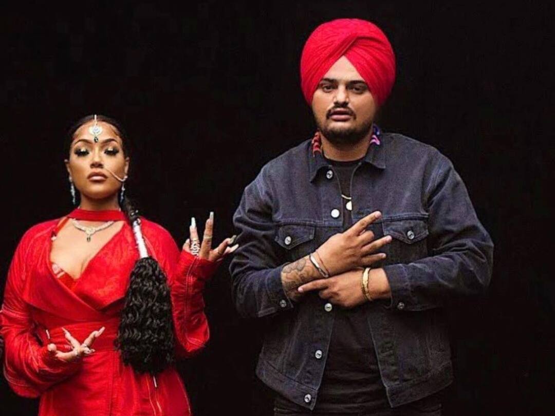British Rapper Stefflon Don Pays Tribute To Sidhu Moosewala, Visits Singer's Village On His Birth Anniversary Sidhu Moosewala Birth Anniversary British Rapper Stefflon Don Visits Singer's Village British Rapper Stefflon Don Pays Tribute To Sidhu Moosewala, Visits Singer's Village On His Birth Anniversary