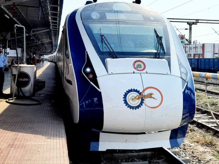 Vande Bharat Express Trial Run From Patna to Ranchi Know Time- Table Stoppage and Route Vande Bharat Express: वंदे भारत का आज ट्रायल रन, पटना से रांची के लिए रवाना हुई ट्रेन, जानिए टाइम-टेबल और रूट