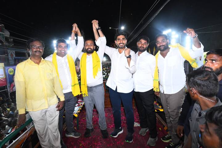 వెలిగొండ ప్రాజెక్ట్ పూర్తి చేసి పోరుమామిళ్ల, కలసపాడు మండలాలకు రెండేళ్లలోనే సాగు, తాగునీరు అందిస్తాం అని చెప్పి మోసం చేసారని విమర్శించారు.