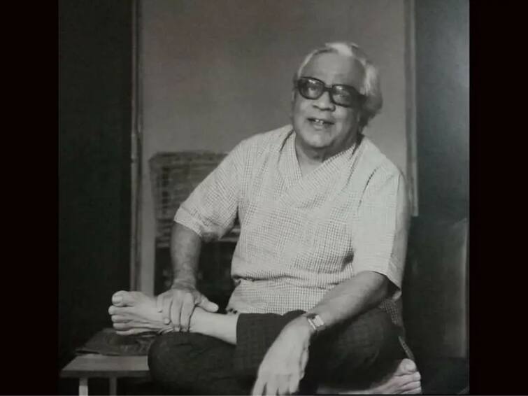 Pu La Deshpande Death Anniversary know writer Pu La Deshpande ten amazing stories Pu La Deshpande Death Anniversary : 'महाराष्ट्राचं लाडकं व्यक्तिमत्त्व' पु.ल. देशपांडे! जाणून घ्या 10 भन्नाट किस्से...