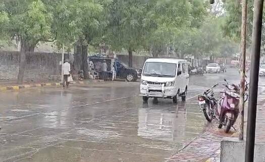 Normal rainfall in Amreli district Amreli Rain: અમરેલી જિલ્લાના વાતાવરણમાં પલટો, દામનગર-ચિતલમાં વરસાદી ઝાપટા