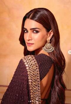 Kriti Sanon: ਬ੍ਰਾਊਨ ਸਾੜ੍ਹੀ 'ਚ ਕ੍ਰਿਤੀ ਸੈਨਨ ਨੇ ਦਿਖਾਇਆ ਬੋਲਡ ਤੇ ਕਾਤਲਾਨਾ ਅੰਦਾਜ, ਫੋਟੋ ਦੇਖ ਕੇ ਪ੍ਰਸ਼ੰਸਕ ਹੋਏ ਹੈਰਾਨ