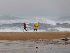 चक्रवात बिपरजॉय को लेकर रेलवे अलर्ट, 67 ट्रेनें कैंसिल, RPF की कई बटालियन तैनात