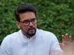 'राहुल गांधी मुंह दिखाने लायक नहीं बचे, इसलिए बहन को भेजा', प्रियंका के दौरे पर अनुराग ठाकुर का वार