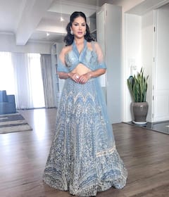 Sunny Leone Attends Krishna Bhatt's Wedding Reception With Her Family