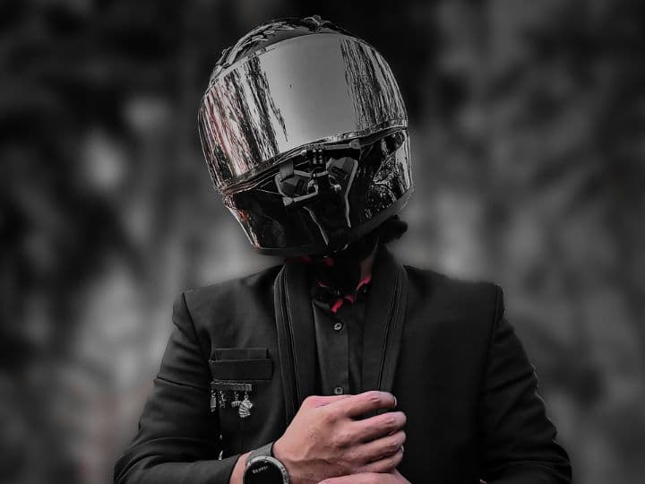 Amazing science is hidden behind why most bike helmets are black road accident statistics बाइक के ज्यादातर हेलमेट काले क्यों होते हैं, इसके पीछे छुपी है कमाल की साइंस
